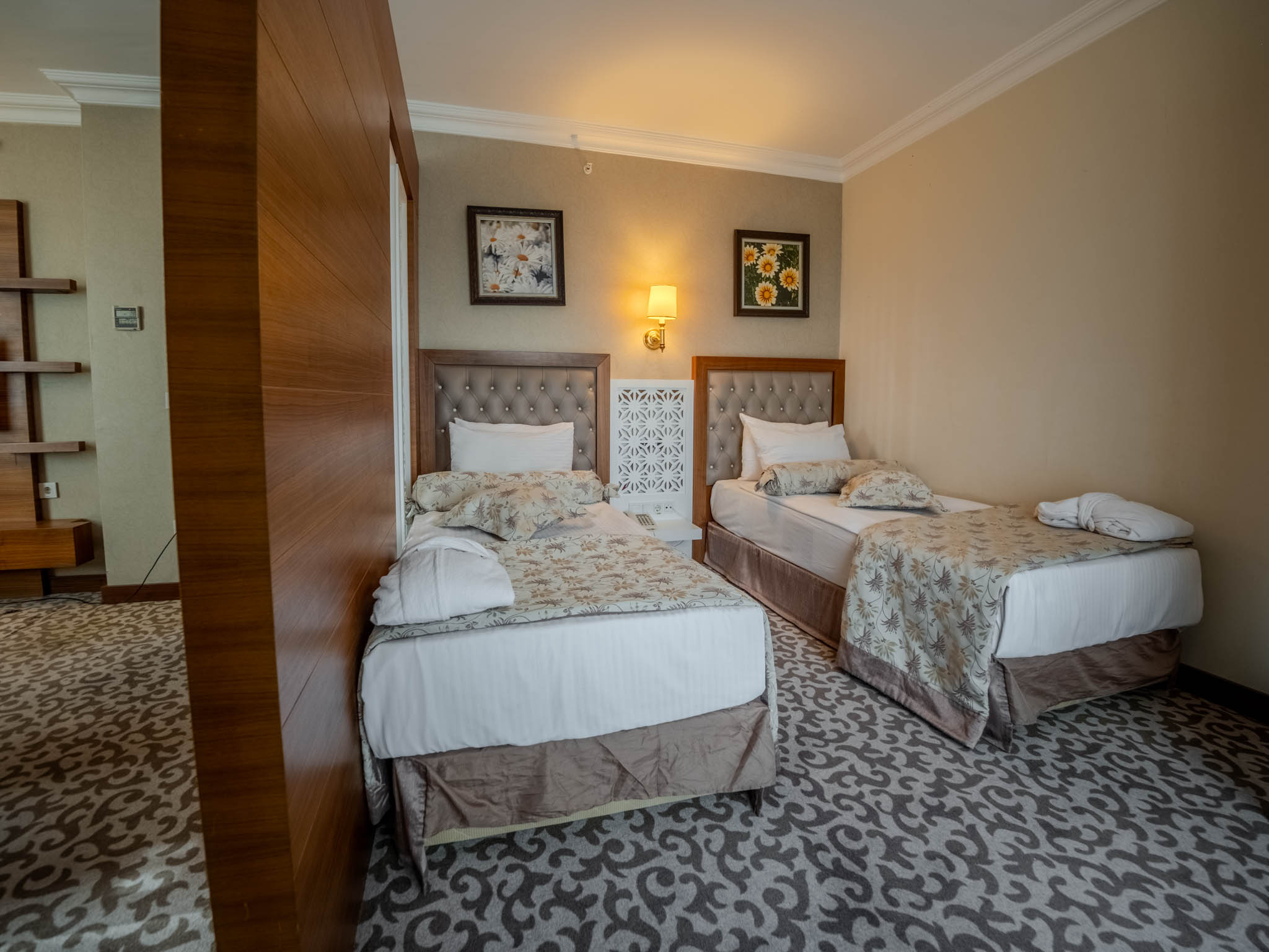 Corner Suite - 8